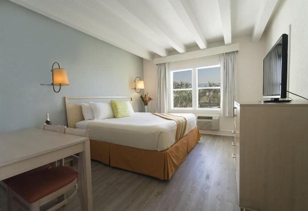 BROADMORE MIAMI BEACH image 25