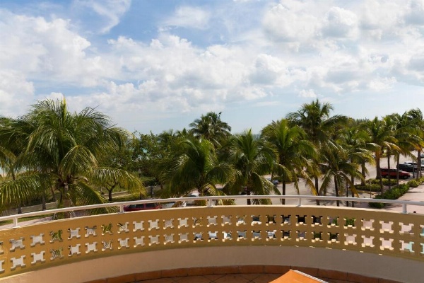BROADMORE MIAMI BEACH image 30